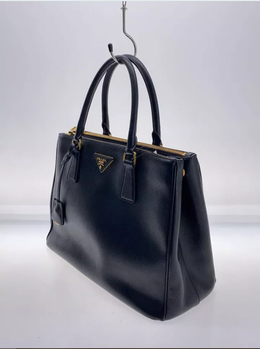 PDA shoulder bag leather Black plain Used