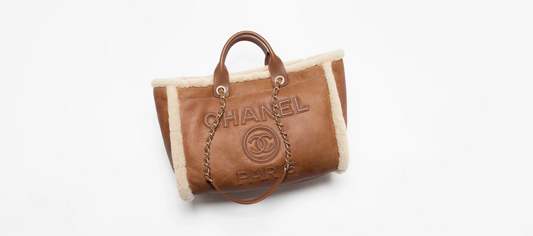Fall-Winter 2024/25   Large Shopping Bag   Shearling Lambskin & Gold-Tone Metal  Brown & Beige